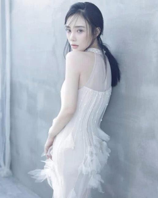 曝光52部「李小璐萬人睡」視頻，法院宣判了！網友：賈乃亮好慘...