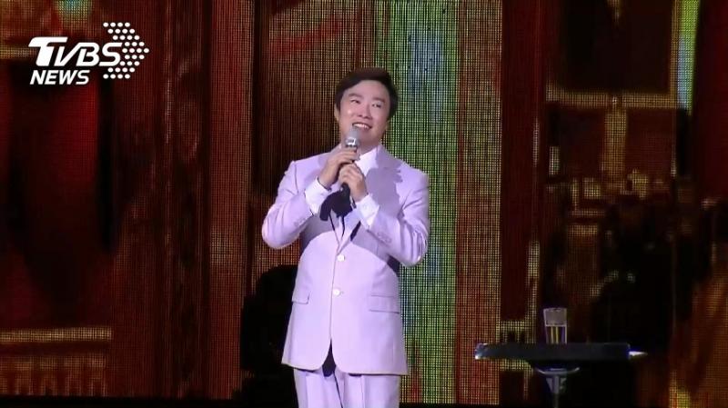 費玉清退休想養雞！一首《晚安曲》淚別舞台，坦言不聽父親當年「讓他休息」的勸告，如今後悔不已。