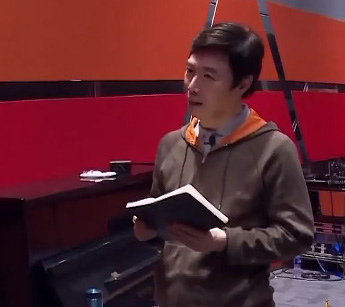 費玉清退休想養雞！一首《晚安曲》淚別舞台，坦言不聽父親當年「讓他休息」的勸告，如今後悔不已。