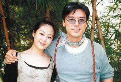 娛樂圈超級敗家女，鍾鎮濤身家被全部敗光還負債2億，後迅速離婚!