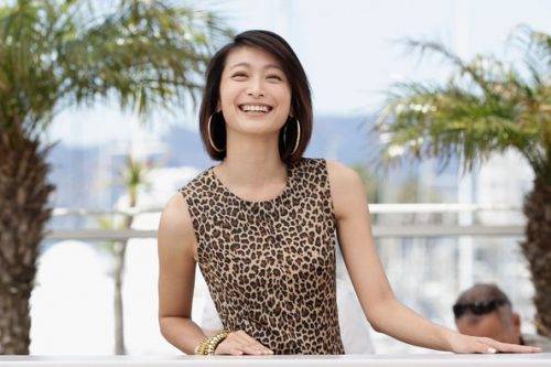 【假拍戲真吃豆腐!】鈕承澤 「10秒床戲」 硬上畫面曝光! 柯奐如爆料: 全程只戴著套套, 拍了5小時!
