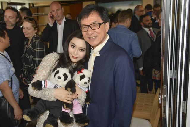 范冰冰和成龍十大親密照曝光，最後一張李晨真的看不下去了！
