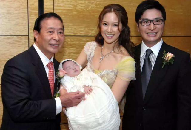 千億兒媳名號不保？李兆基退休，徐子淇老公與大叔子明爭暗鬥！