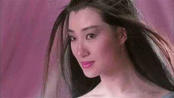 曾是「香港鬼後」，因演女鬼入戲太深，患抑鬱症老公賣掉公司陪她!