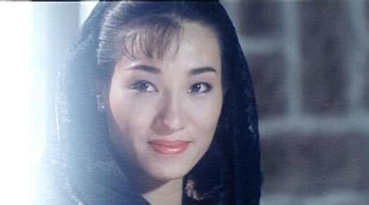 曾是「香港鬼後」，因演女鬼入戲太深，患抑鬱症老公賣掉公司陪她!