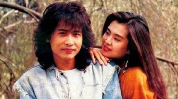 25歲嫁50歲有錢老公！移民美國後生2個孩子，如今她活成這樣！