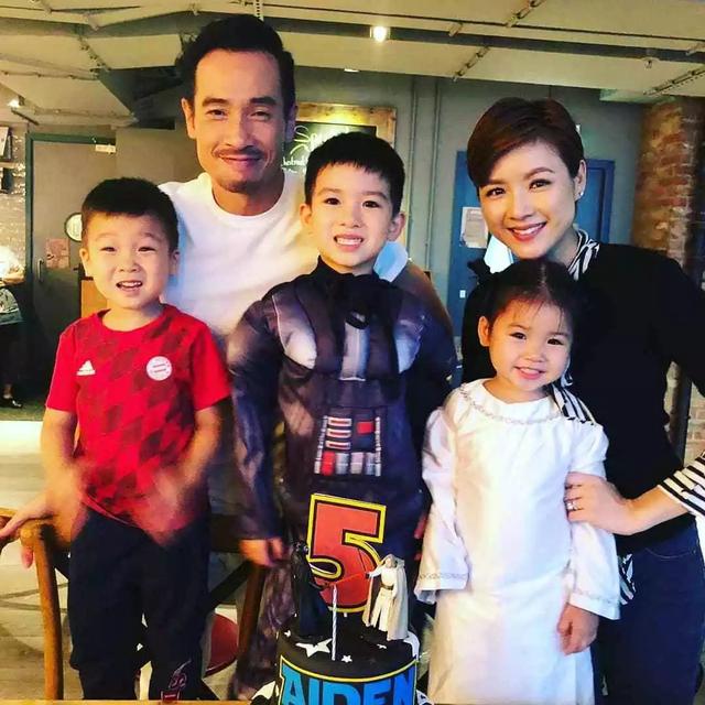 愛要做出來！TVB視帝公然放閃說情話哄老婆：我們不會有7年之癢！