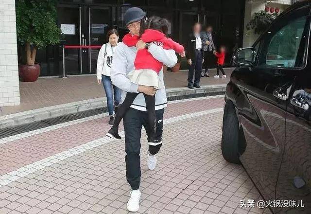 楊冪赴港分家產搶女兒撫養權？網友：她配嗎？