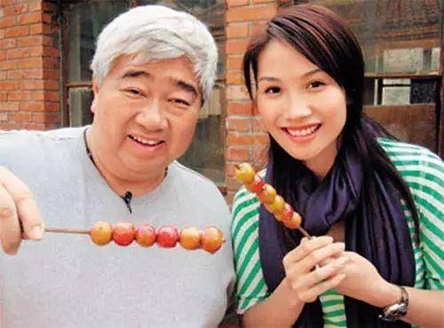 TVB前港姐，息影10年再度亮相！43歲更罕見曬fit爆身材！