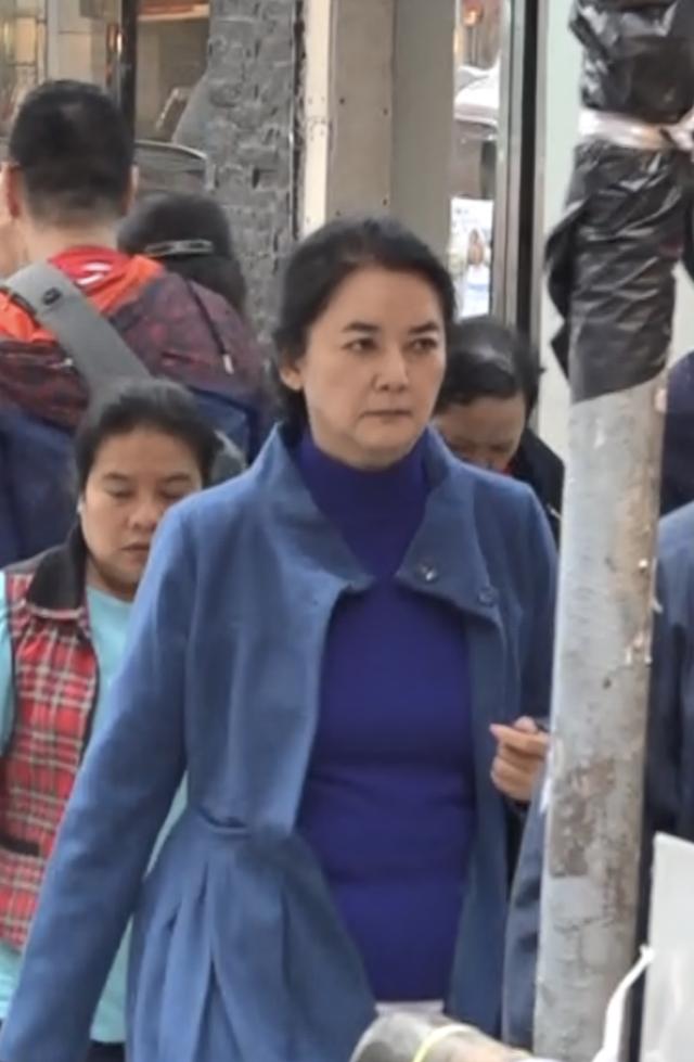 香港胡慧中丈夫何志平3月25日底即將要在美國被宣判，涉嫌洗黑錢、貪污被控七項罪名，近日來胡慧中為了向法官求情四處請達官