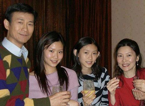 10大男星演藝圈一爆紅成名，渣到「拋棄糟糠之妻」！如今他們竟過著這樣的生活！