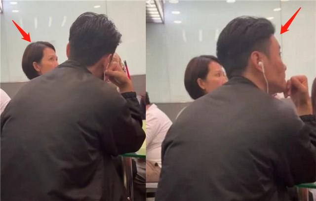 蔡少芬張晉吃路邊攤被偶遇，娘娘成老公迷妹拍照不停！