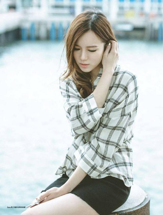 黃日華28歲女兒近照曝光，五官精緻氣質出眾，不愧是校花級別美女!
