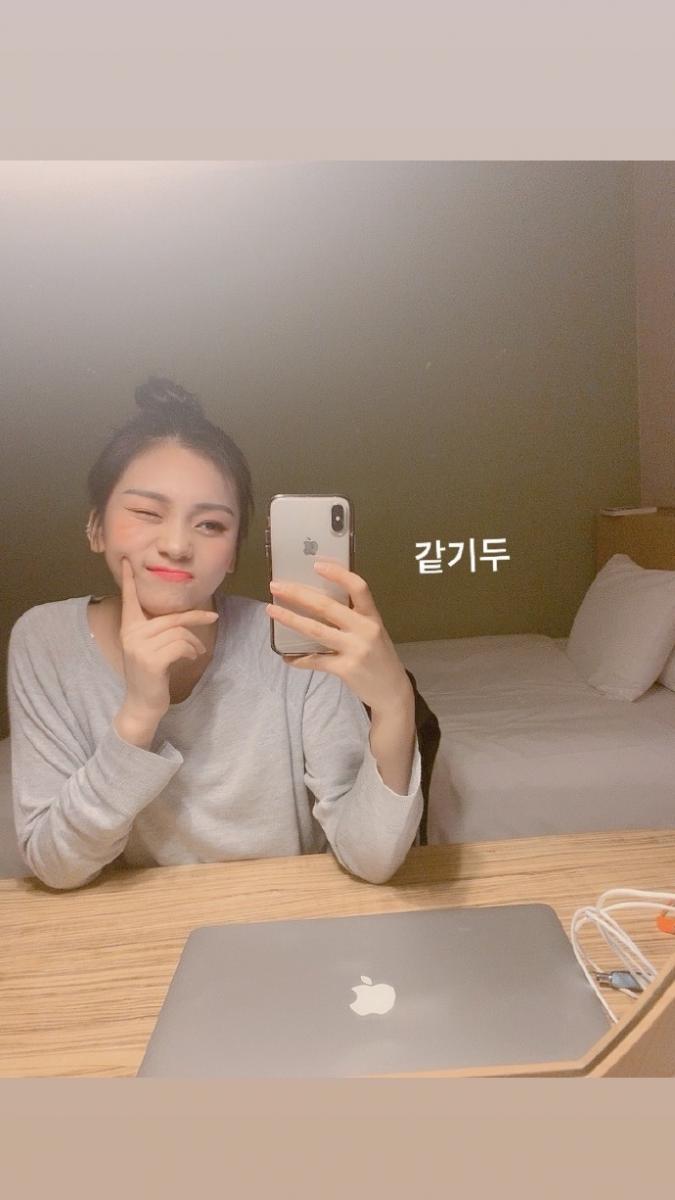 [GFRIEND][分享]190321 春季日巡東京場後影合照來襲能和巴蒂一起度過就是幸福滿滿