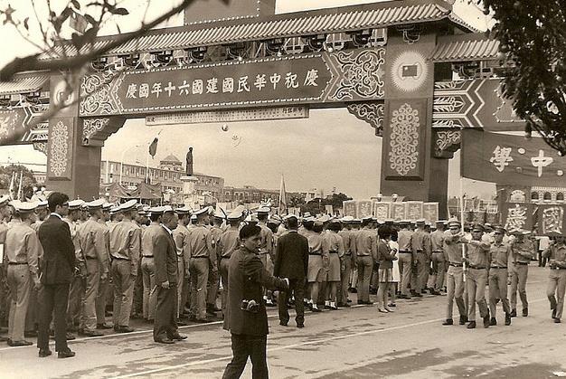 鏡頭下！一名日本人拍攝的1979年臺灣：陌生又熟悉，圖8的新娘太美不敢看！