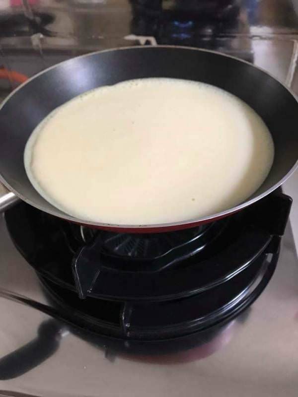 簡單易做的《曼煎糕》一個平底鍋就能搞定，而且自己做還可以加多多料哦！！