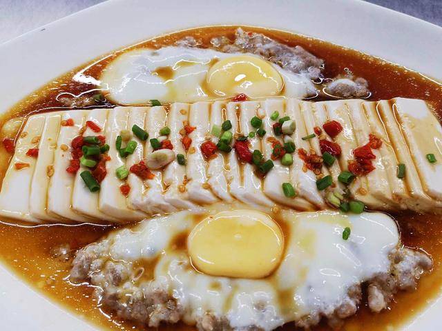 豆腐怎麼做才好吃？學會這個做法，簡單一蒸，好吃不油膩，挑食的孩子一大盤都吃乾淨了