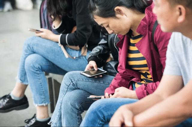 為啥去西藏旅遊時，導遊一直提醒不能上廁所時玩手機？你們猜到嗎