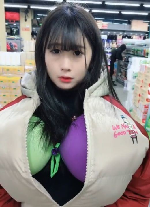 超市抓竊賊，拉開拉鍊「全場臉紅安靜」你可以走了… 