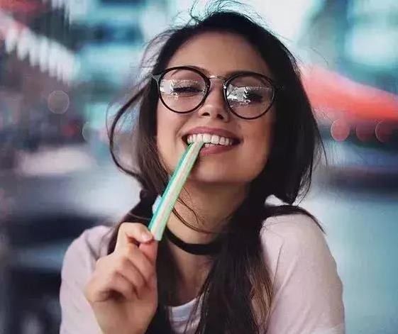 女人有沒有福氣，看臉就知道，臉大的女人，最好命！ 
