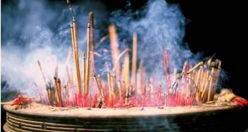 你知道「土地公」和「地基主」的差別嗎？拜的時候可別用亂了方法 