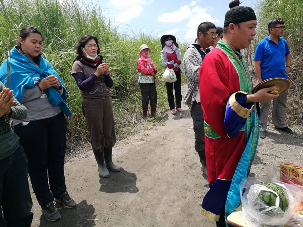 阿嬤出門採地瓜離奇失蹤4天！神明指示「往南找」卻尋獲冷冰冰....鄰居爆料：「阿嬤曾夢見魔神仔！」