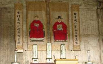 家中的神明桌出現「這些情形」，一定要趕緊處理，不然會衰運連連