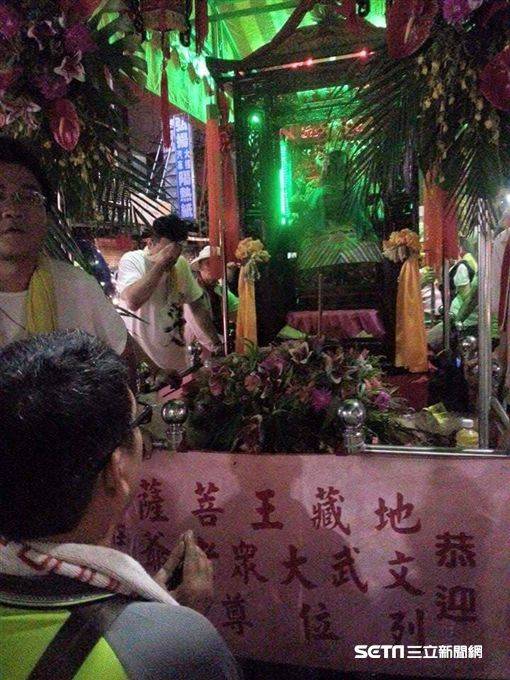 車禍後新莊男子竟慘被抓去見「城隍爺」！祂開口竟說：「抓錯人了會補償你」20年後近況卻讓人毛骨悚然！ 