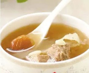 鼻子過敏的朋友快試一試，【蓮藕紅棗水】能幫你改善鼻子過敏，每天喝兩次，鼻炎慢慢改善了