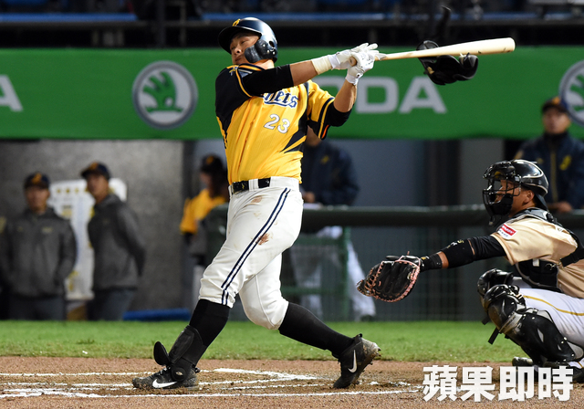 影/恰恰二壘打+大師兄2分砲 中信6:2勝桃猿