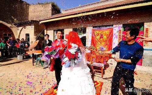兒子結婚，俺想去酒店辦婚禮，媳婦卻不同意，年輕人想法真是怪