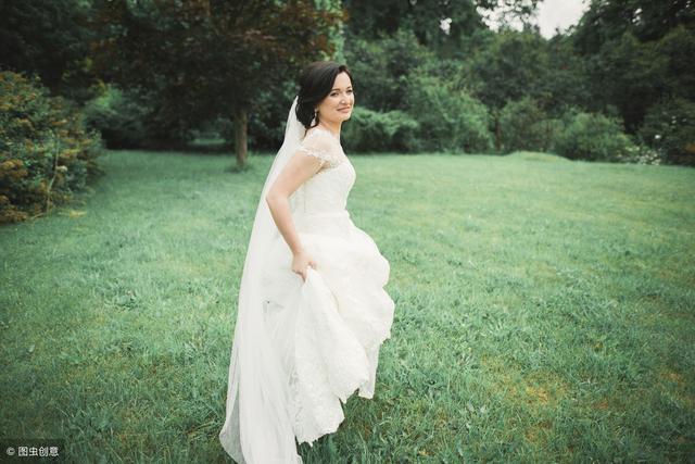 我媽說的沒錯，我們結婚了就是一家人，你就不要這麼計較了