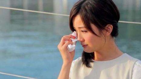 「小姑子借三萬沒還，五年後我去要錢，看到桌上鹹菜我撕了借條」