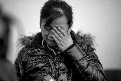 女大學生游泳意外有孩子，找游泳館索賠30萬，查明事實後全家抬不起頭來