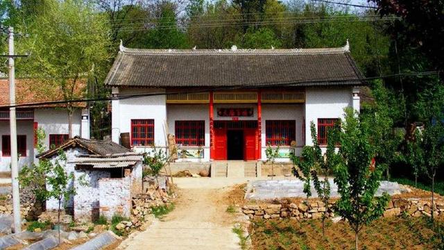 農村「長舌婦」的一次碎嘴，竟引發一起血案，她卻沒受到一點譴責