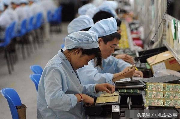 意外懷孕不得已遠嫁，生孩子後我賺奶粉錢，婆家的態度我不再回去