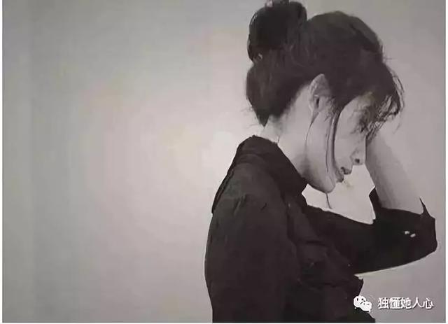 爸媽給了我30萬嫁妝，新婚夜婆婆和我說一話，老公同意了我愣了