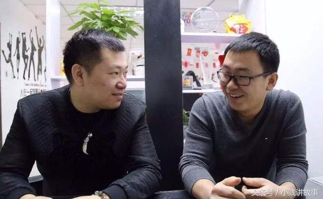 去姐姐家借錢，姐夫堵著門不讓進，跳窗進去看到姐姐，我哭成淚人