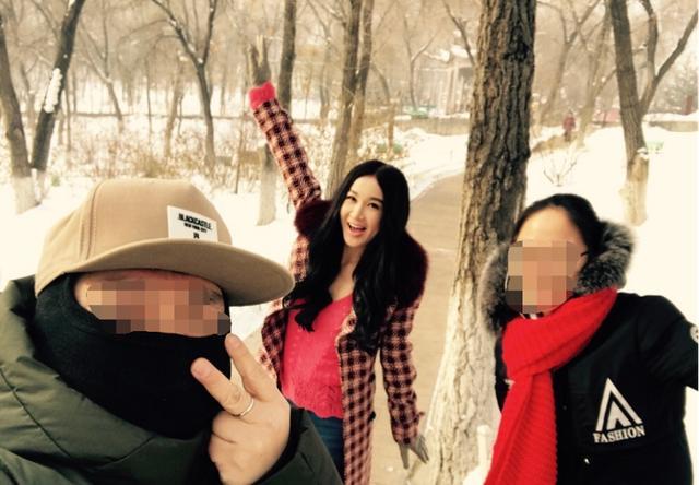 美人遲暮！52歲溫碧霞臉已認不出！更慘的是身邊小她5歲的黃維德！