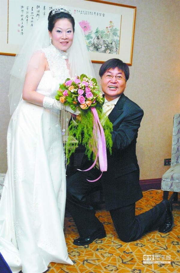  方駿喪妻2年仍心痛！遺憾16年情緣太短暫…現在只能「父女兩人」相依為命…喪妻2年天天都維持…引網友鼻酸！