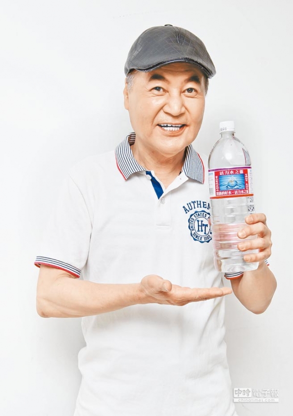  方駿喪妻2年仍心痛！遺憾16年情緣太短暫…現在只能「父女兩人」相依為命…喪妻2年天天都維持…引網友鼻酸！