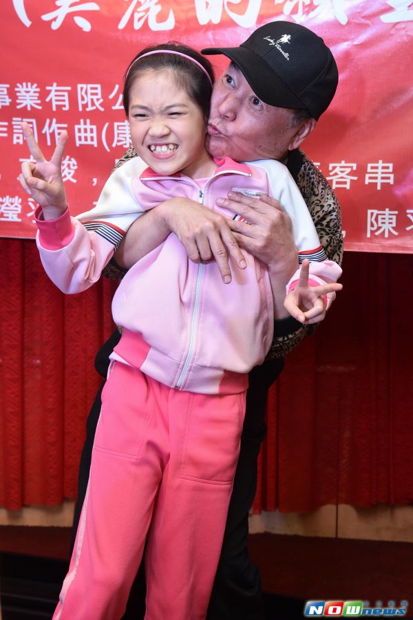  方駿喪妻2年仍心痛！遺憾16年情緣太短暫…現在只能「父女兩人」相依為命…喪妻2年天天都維持…引網友鼻酸！