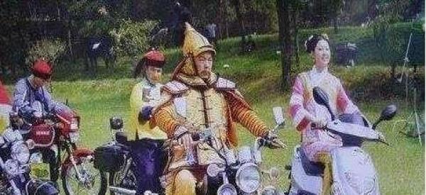 演員不拍戲時在幹嘛？第一張我忍住了，最後一張我笑了一天