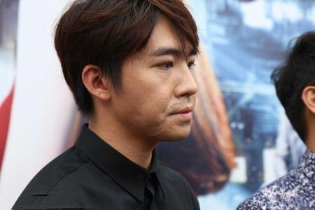 顏值回歸了！當年與Selina一起被燒傷，8年後俞灝明"燒傷臉"近照曝光！網民：依然帥氣！