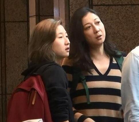  成龍當年為什麼選林鳳嬌，而不是吳綺莉？一對比就清楚了！原來是因為.....