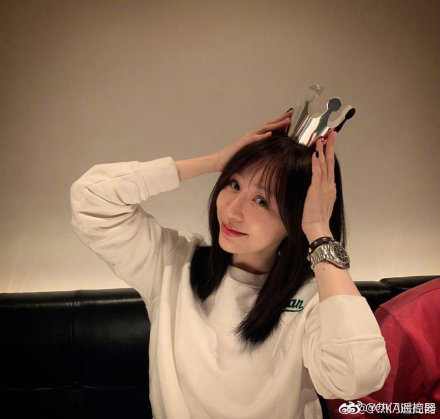 【甜心教主怎麼了?!】36歲王心凌「五官腫脹變形」,激像羅斯瑪！網友：這根本整壞了！