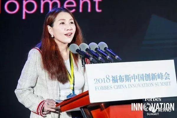 賭王女兒懷孕和21歲哈佛學霸訂婚，豪門子女另一半都愛啥類型？