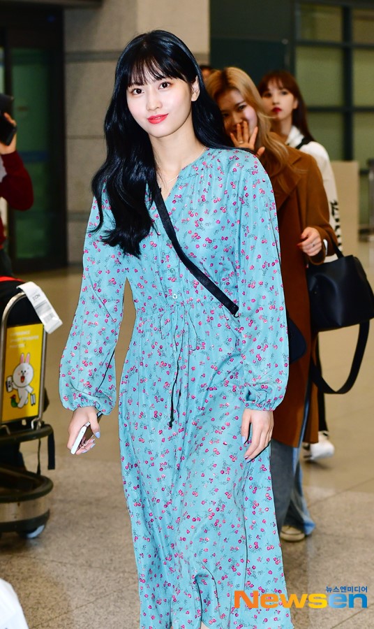[TWICE][分享]190326 美顏暴擊X2！果然好看的人連朋友都是好看的