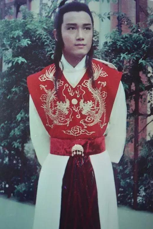 61歲苗僑偉帥過黃宗澤：比起「不老男神」，我更想當「寵妻狂魔」！