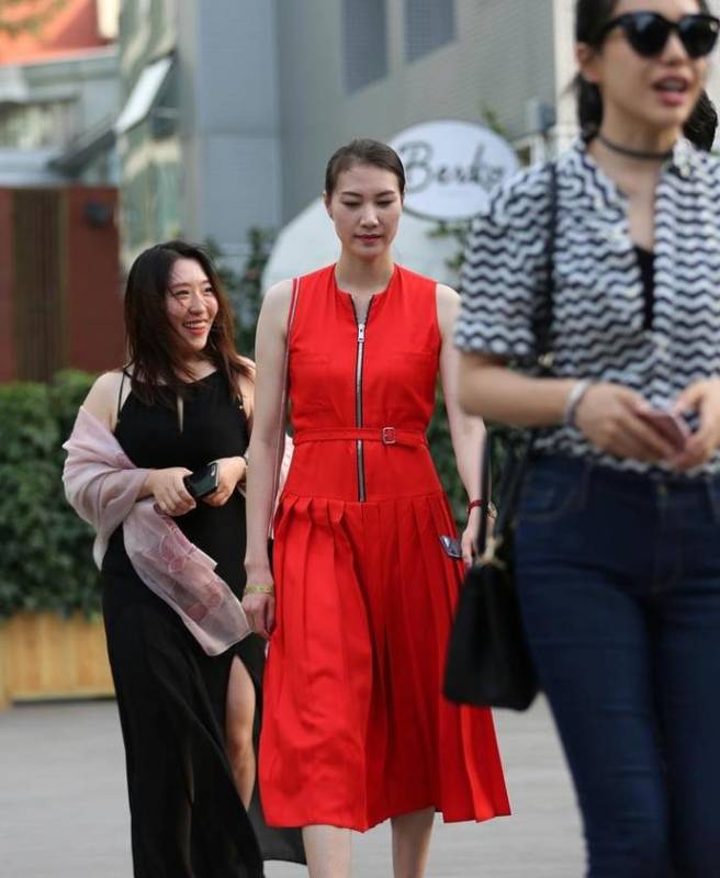 謝杏芳首談婚後生活：和林丹出門都是AA制，經常深夜一個人喝